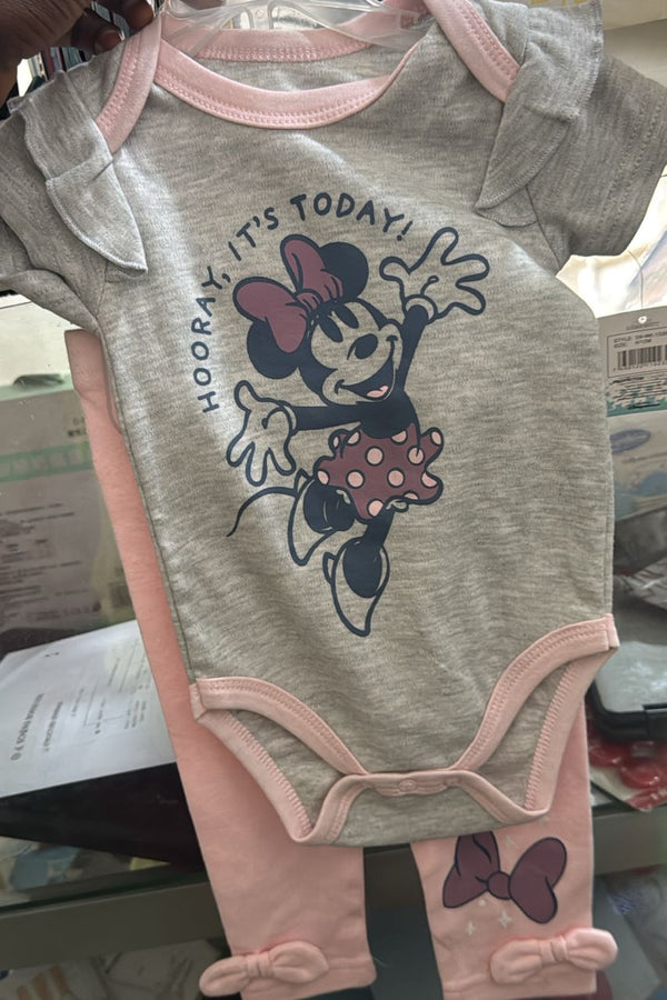 ensemble vêtement mickey