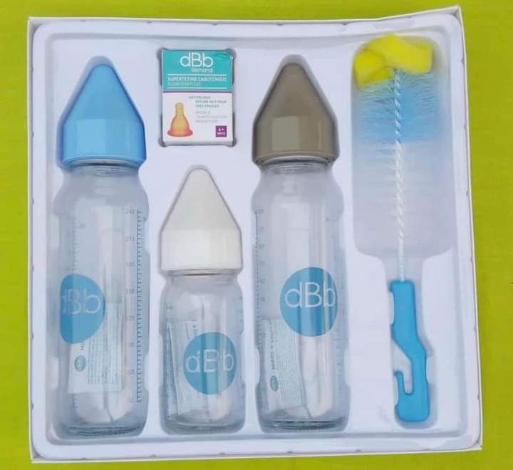 🍼 Lot de 3 Biberons DBB en plastique - Basique