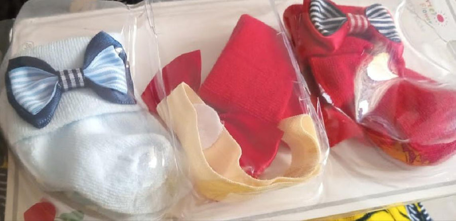 Lot de chausson avec noeud